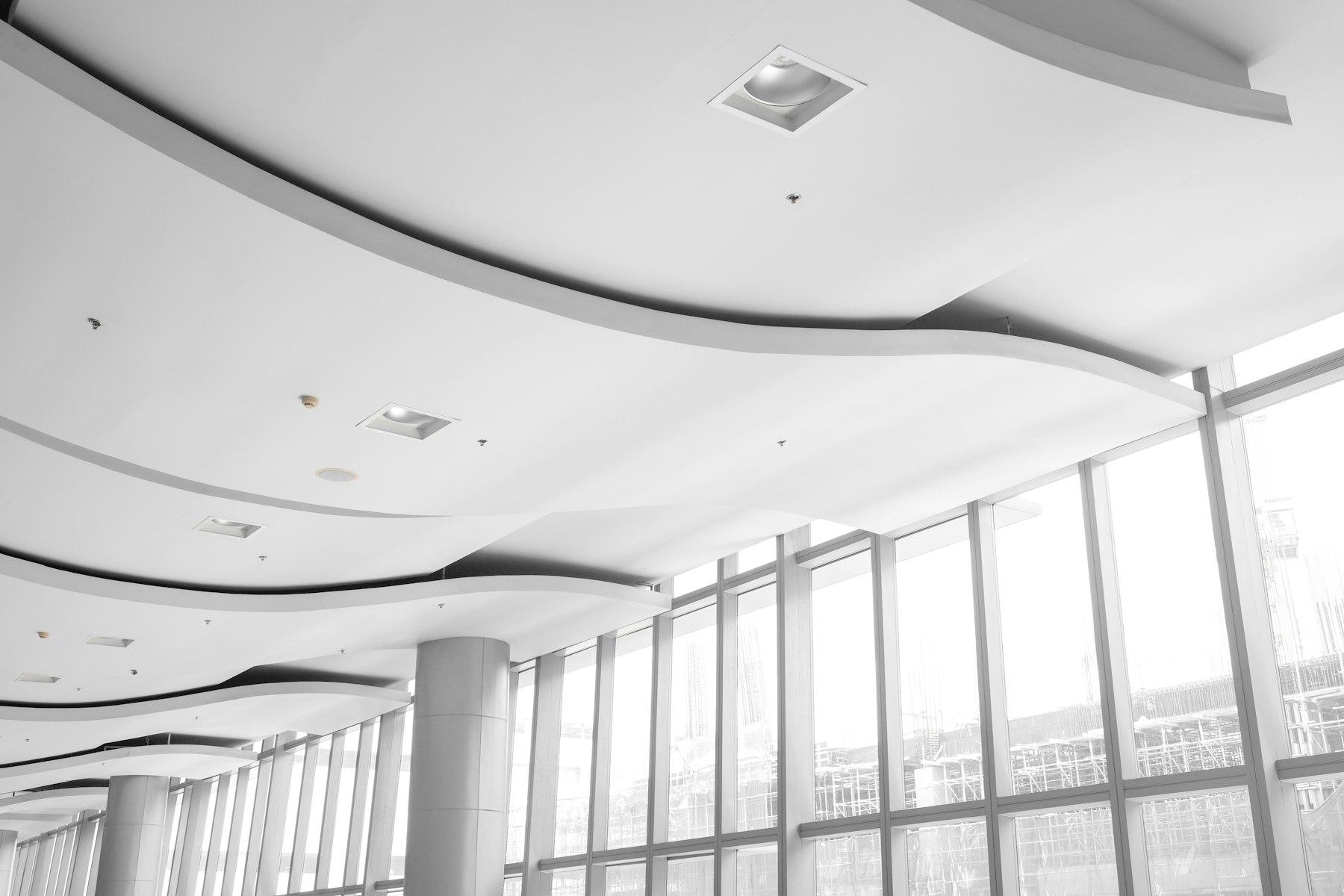 False ceiling with recessed lighting